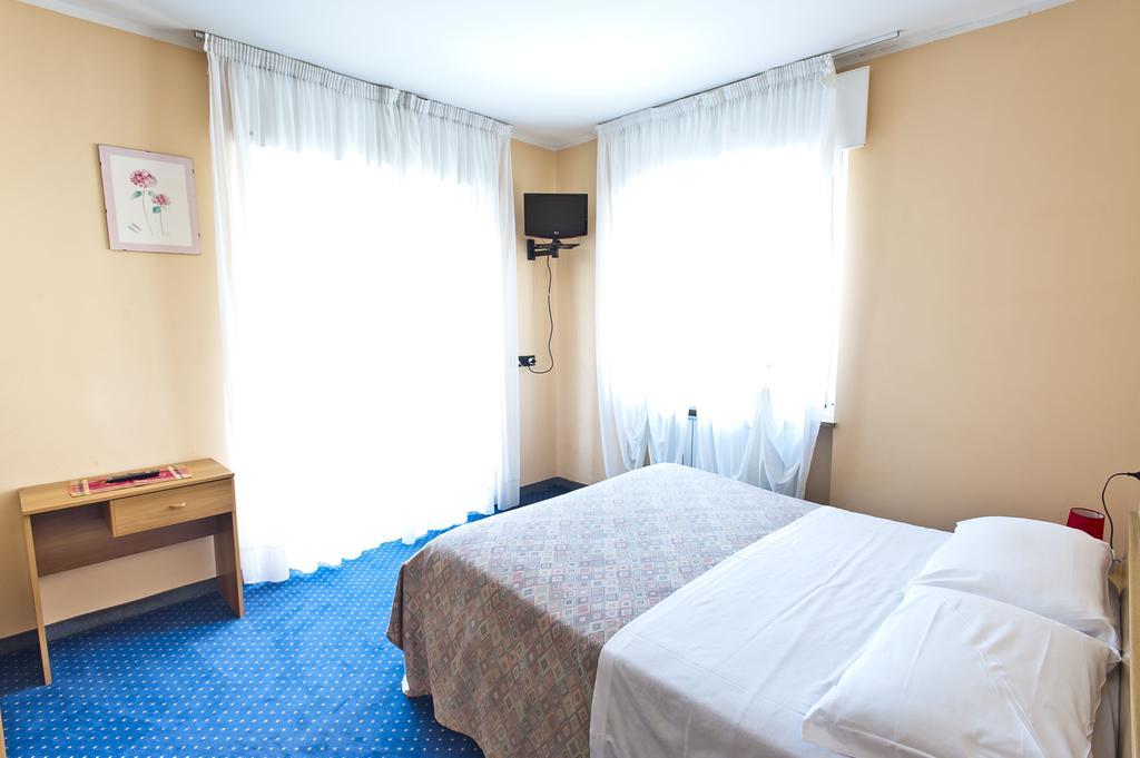 Hotel Rubino Nago Екстериор снимка
