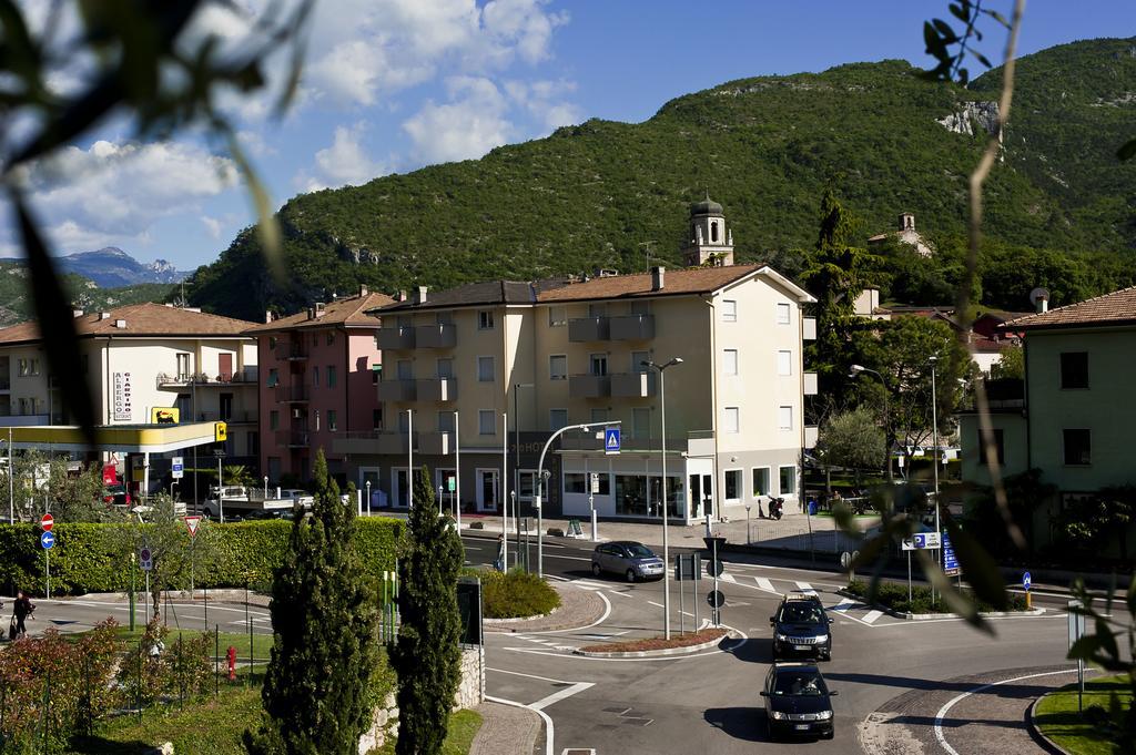 Hotel Rubino Nago Екстериор снимка